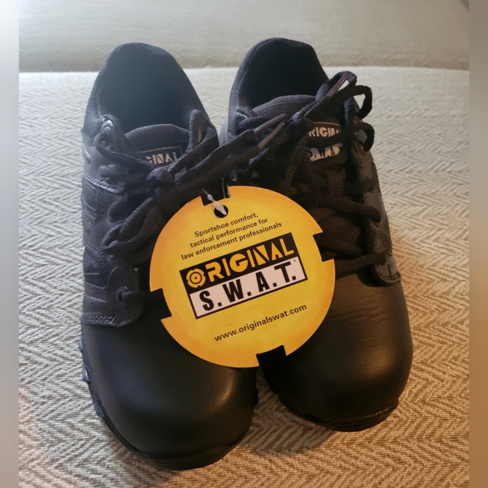 NWT SWAT black work shoe size 5 men's 6.5 women's